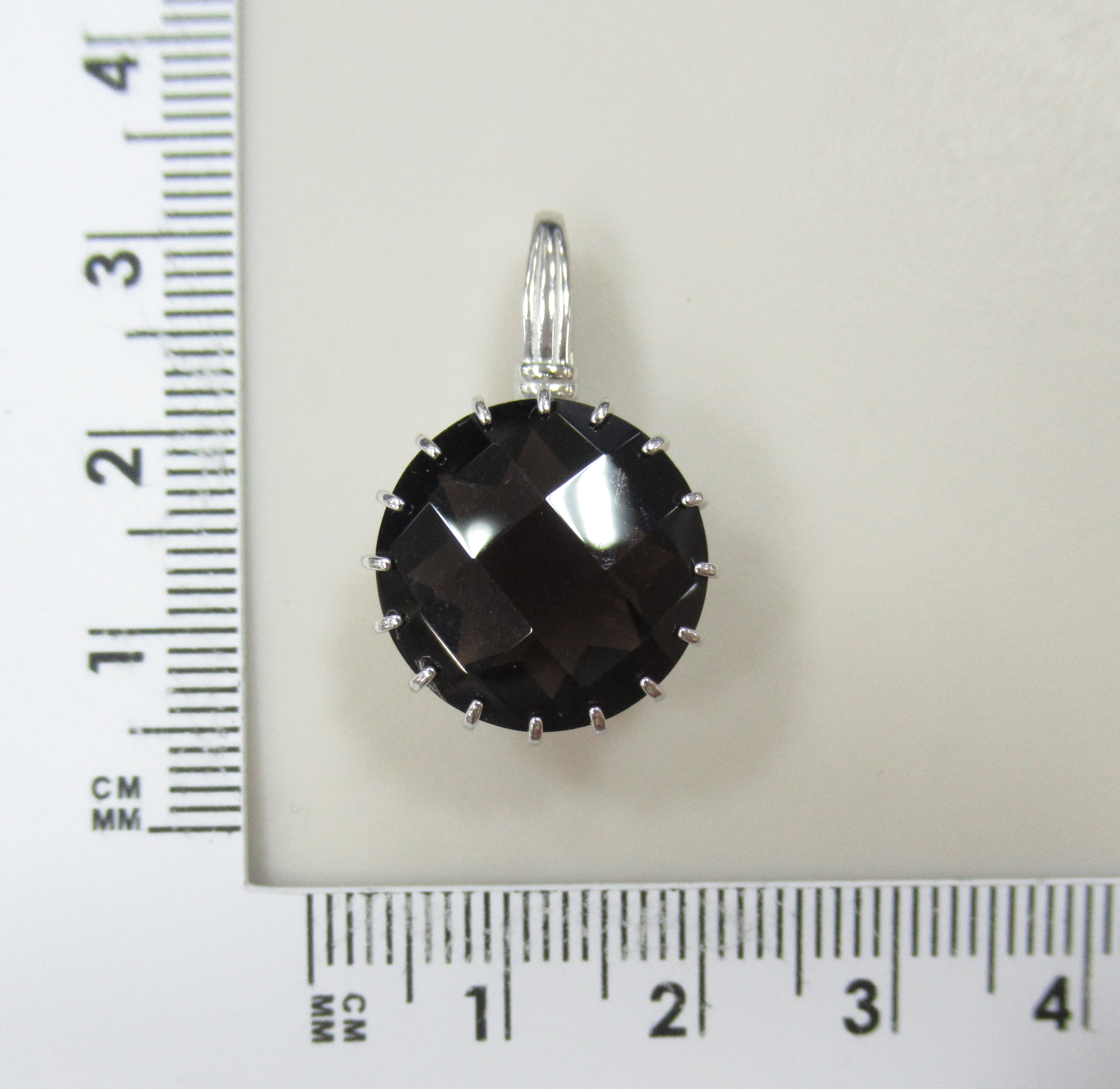 Серебряная подвеска с раухтопазом